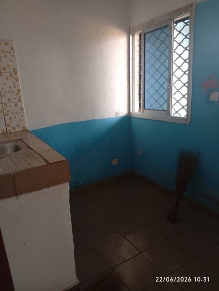 Studio à louer au PK12, Douala