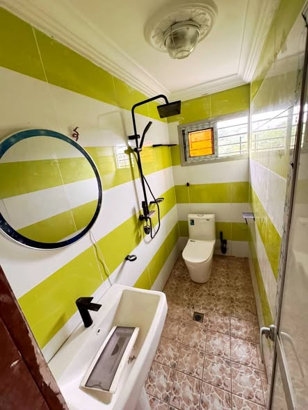 Chambre moderne à louer à Nyalla Pariso, Douala