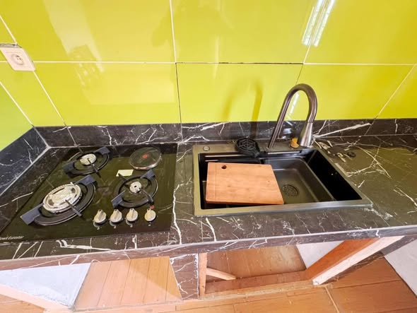 Chambre moderne à louer à Nyalla Pariso, Douala