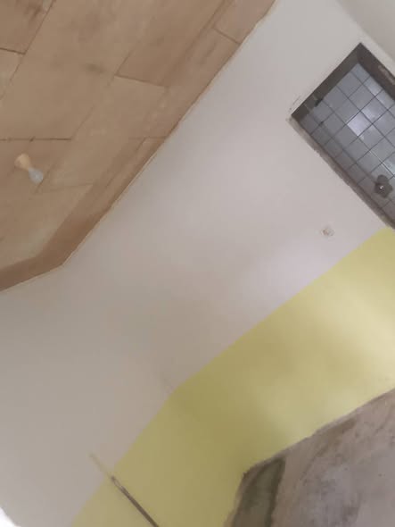 Grande chambre moderne à louer - Nyalla, Douala