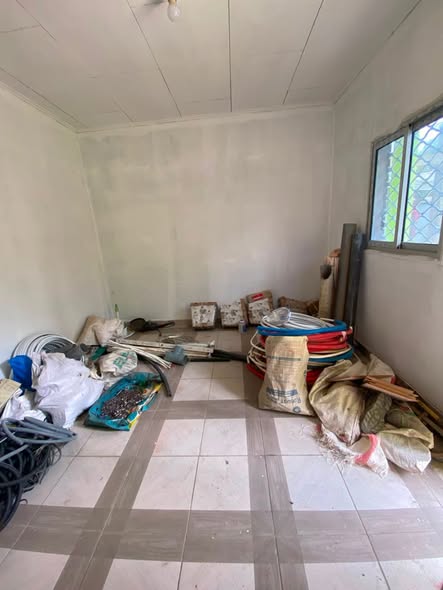Vaste chambre moderne à Nkolbong, Douala