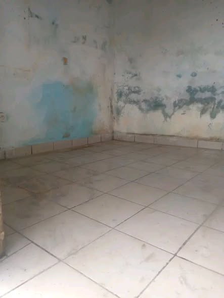 Chambre simple à louer - Bonaberi Nestlé