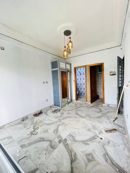 Chambre moderne haut standing à louer - Logpom, Gabon bar