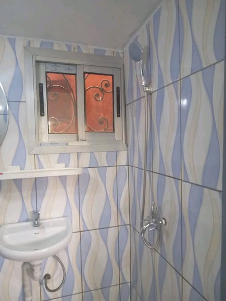 Chambre moderne à louer - Cité Sic, Douala