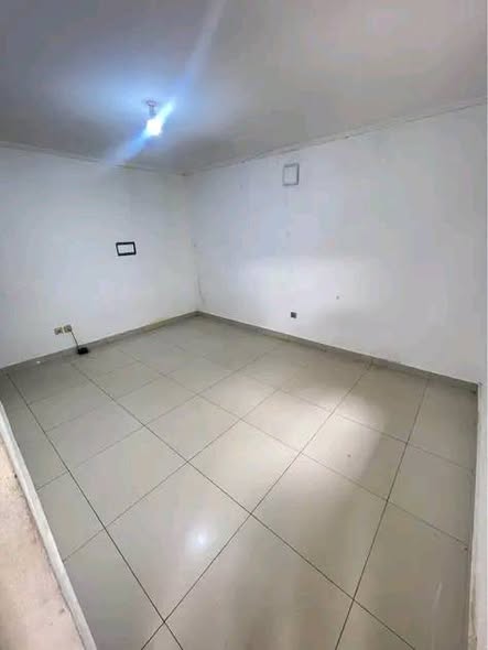 Studio moderne 4 pièces à louer à Douala PK15