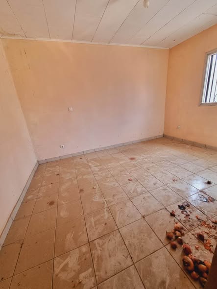 Chambre moderne à louer à Logpom