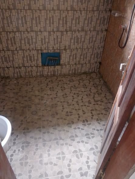 Très grand appartement staffé à PK13, Douala