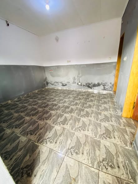 Chambre moderne à louer à Bonaberi