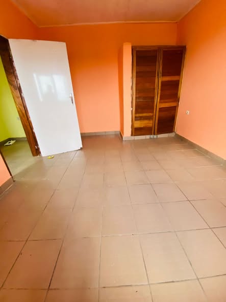 Studio moderne à louer - Derrière Marché Tanko
