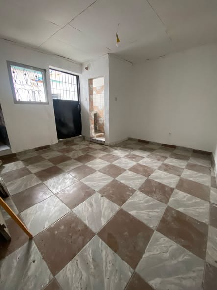 Chambre moderne à Nyalla Entre École