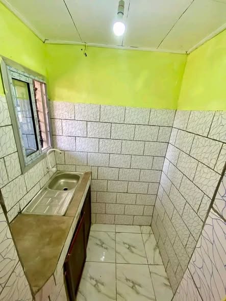 Chambre moderne à louer à Nlongkak (Vallée) - Yaoundé