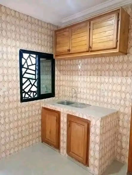 Chambre moderne à louer à Essos