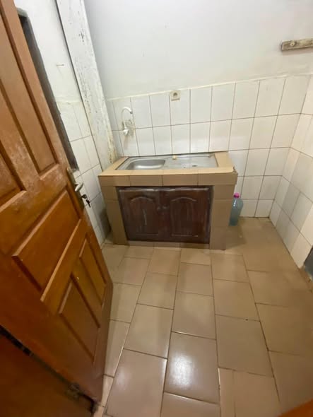 Chambre moderne à louer à Emana