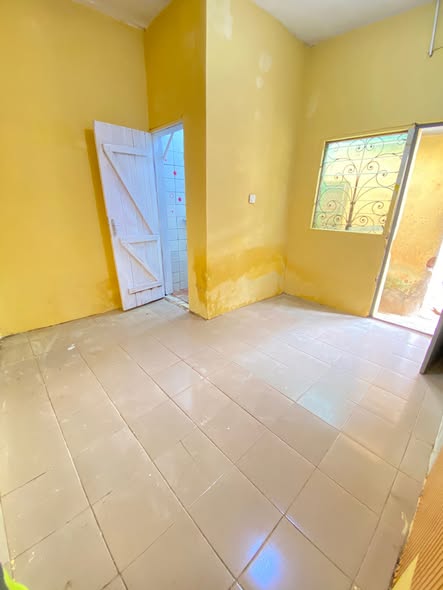 Chambre moderne à louer – Nsimeyong