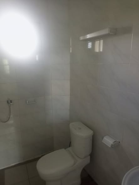 Chambre moderne 3 pièces - Zalom, Yaoundé