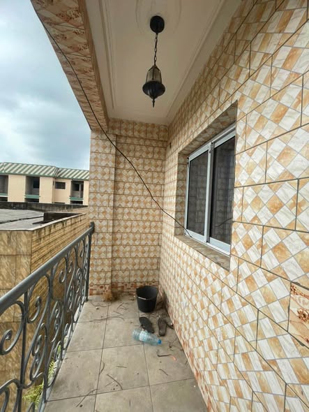 Studio moderne à louer - Ndogbon, Douala