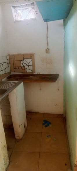 Chambre moderne à louer - Cité Sic (Stade Marion) - Douala