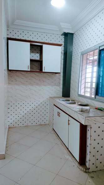 Chambre à louer à Yassa