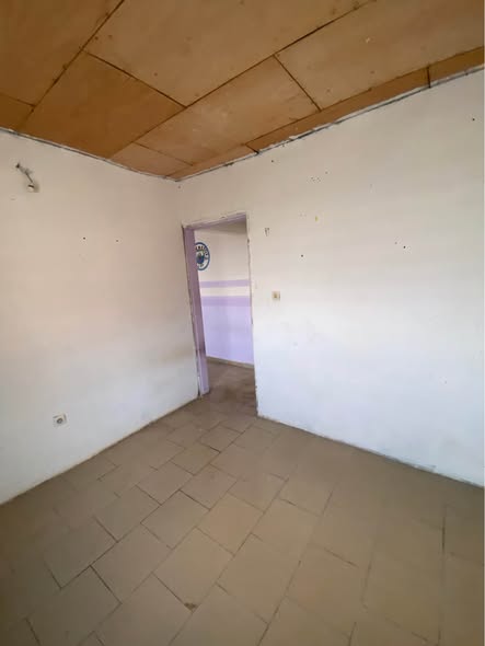 Studio à louer à Kotto Résidence