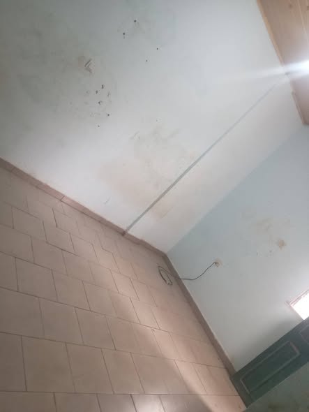 Chambre moderne à louer à Etoug-Ebe