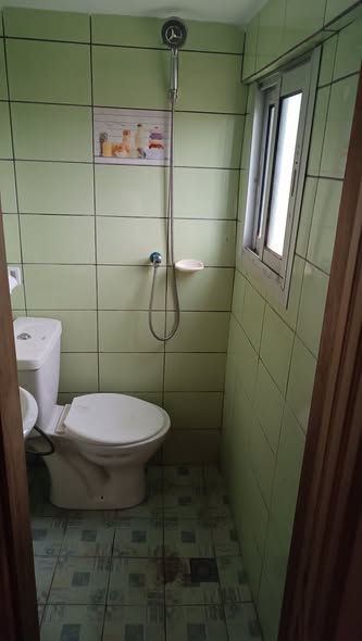 Chambre moderne à louer à Meyo (Barrière)