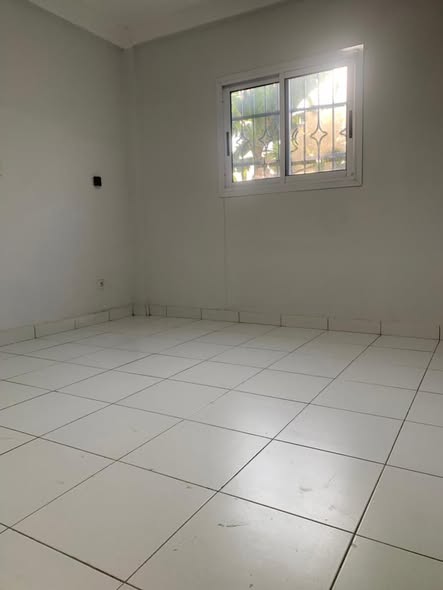 Studio moderne neuf à Yassa - Tradex