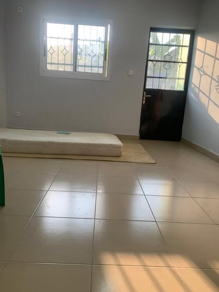 Studio moderne neuf à Yassa - Tradex