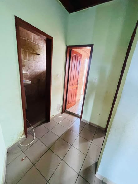 Studio moderne Logbessou Douala - bordure du goudron