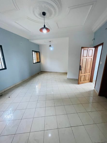 Appartement moderne à louer à Logbessou