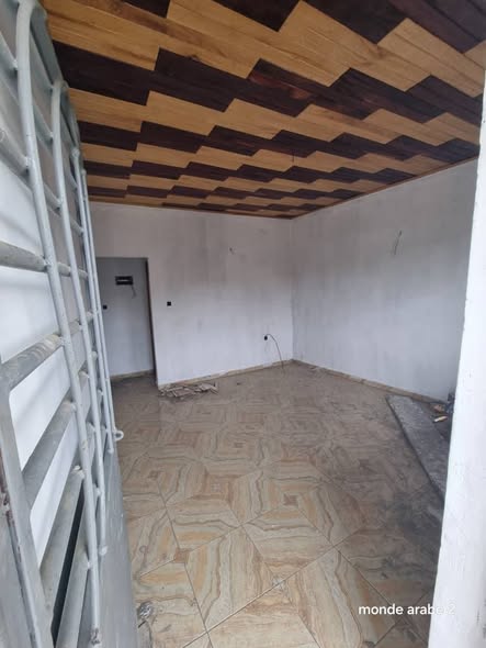 Studio à louer à Logpom - 70 000 XAF/mois