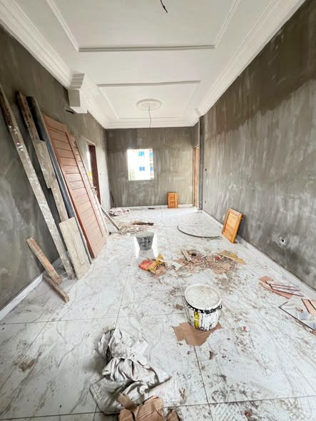 Studio en finition à Logbessou - 80 000 XAF/mois