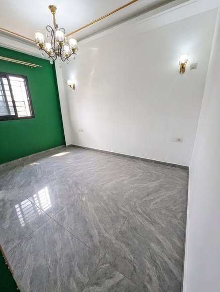 Studio moderne - Shell Village, Douala