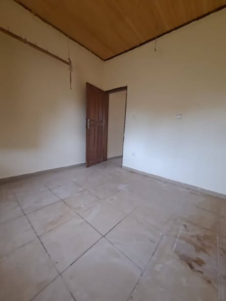 Studio moderne à louer à Fougerolles, Yaoundé