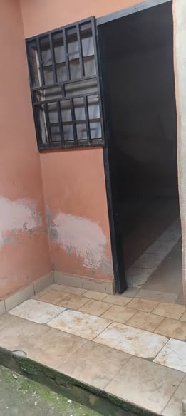 Chambre moderne à louer à Ngousso