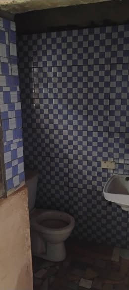 Chambre moderne à louer à Ngousso