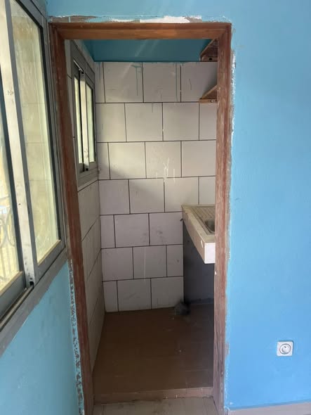 Studio moderne à louer à Kotto