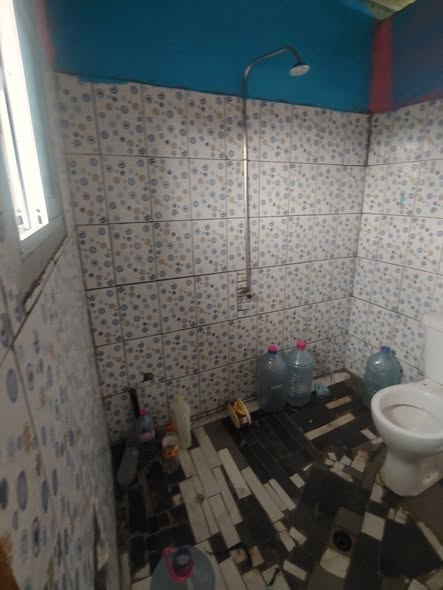 Chambre à louer - Logpom Gabon Bar