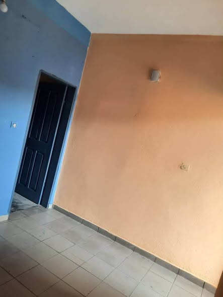 Studio moderne à louer - Logbessou, Douala