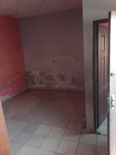 Studio moderne 4 pièces avec parking - Ngousso