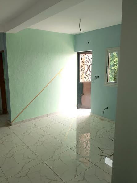 Studio moderne à Arri Village - Douala
