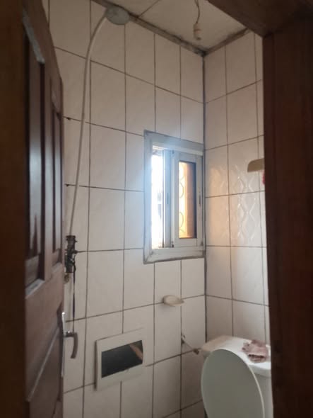 Très grande chambre moderne à louer - Nkomo