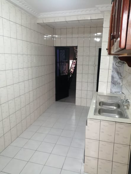 Appartement à louer - Cité des Palmiers, Douala