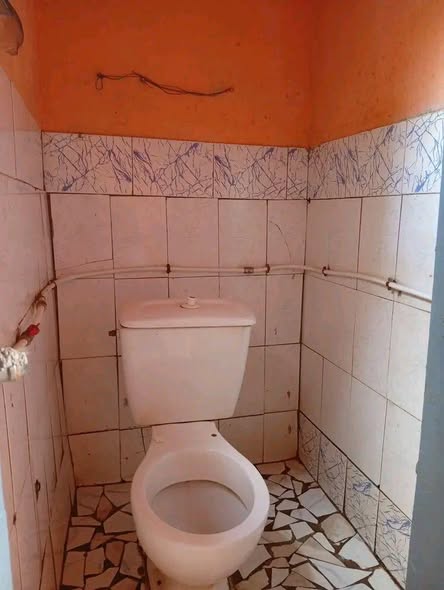 Chambre douche à louer - Akwa, Douala
