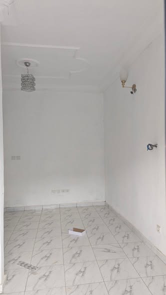 Studio moderne à Yassa (Bwang) - 60 000 FCFA/mois