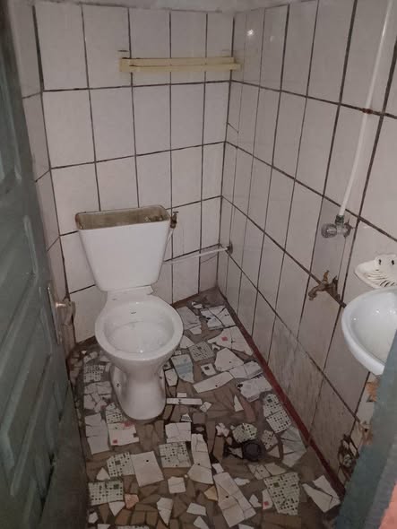 Chambre moderne carrefour Etoug-Ebe