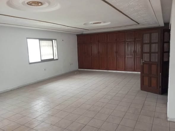 Duplex à louer - Bonapriso, Douala