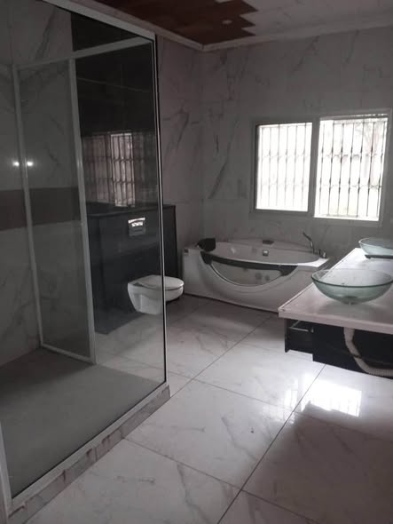 Duplex à louer - Bonapriso, Douala