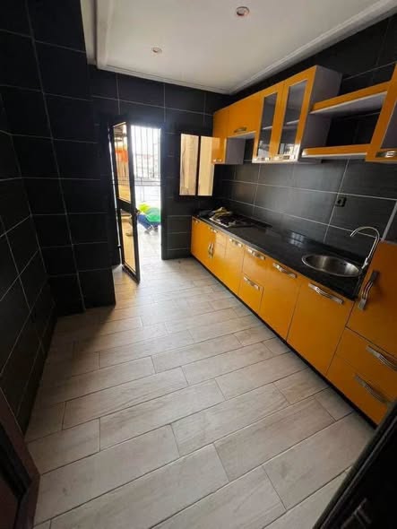 Appartement 2 Chambres à Louer - Bali, Douala