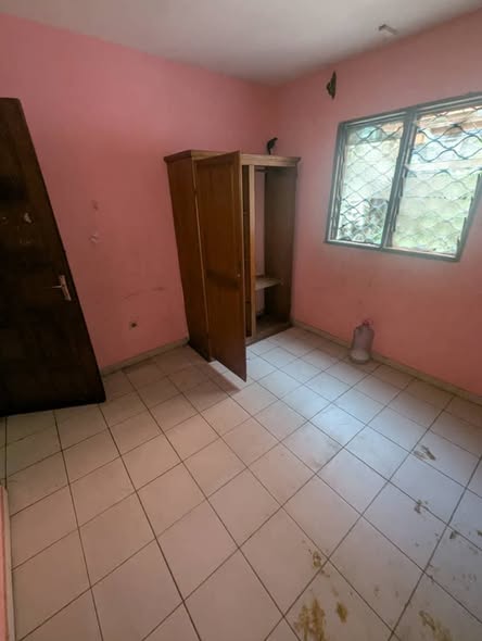 Appartement à louer - Cité des Palmiers, Douala