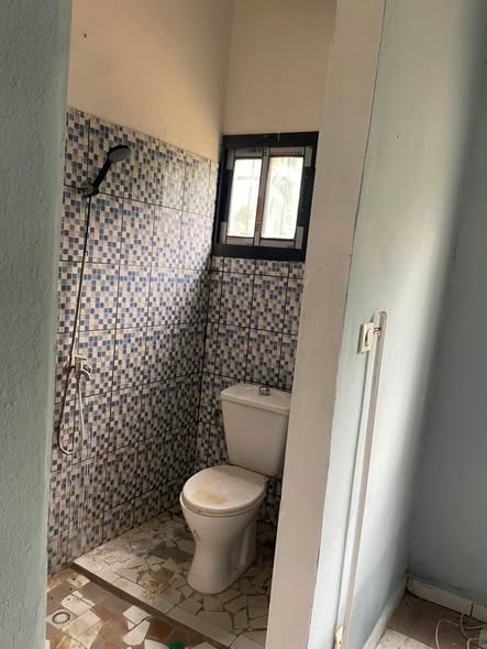 Chambre moderne à louer - Nyalla, Douala